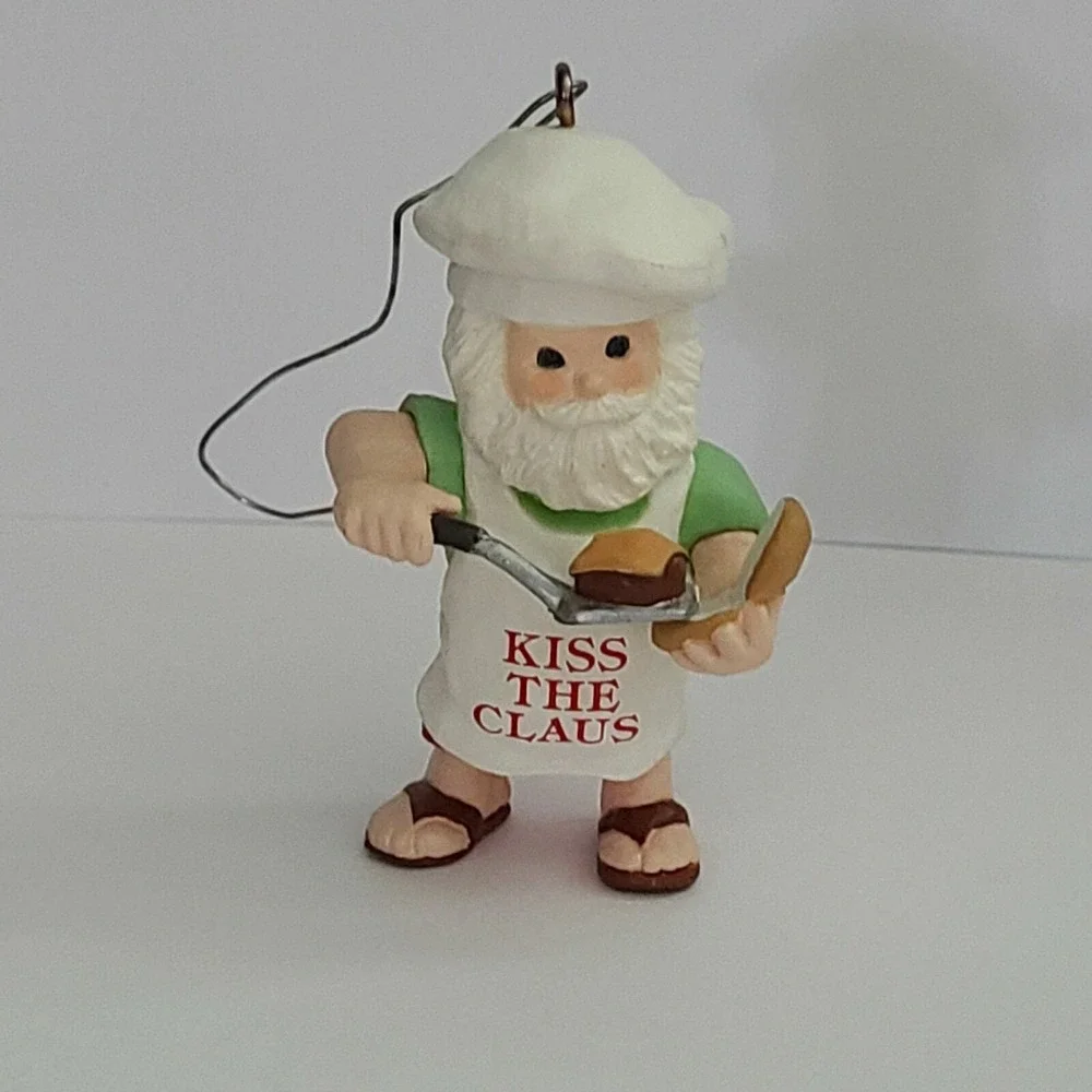 Hallmark 1988 Kiss The Claus Keepsake Christmas‎ Tree Ornament Barbeque santa
